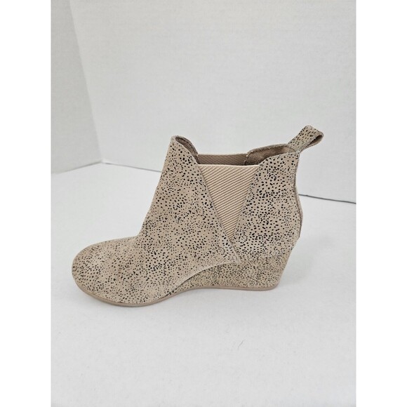 Women's TOMS Desert Tan And Grey Pebble Suede Kelsey Wedge Bootie Size 10 NWOB - Picture 4 of 8